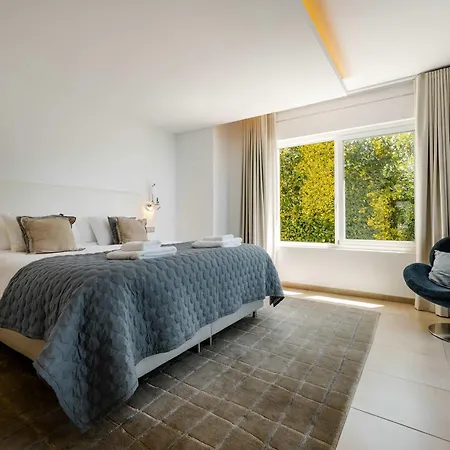 Limena Luxury Golden Mile Private Pool Villa Marbella