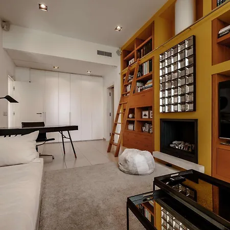 Limena Luxury Golden Mile Private Pool Villa *